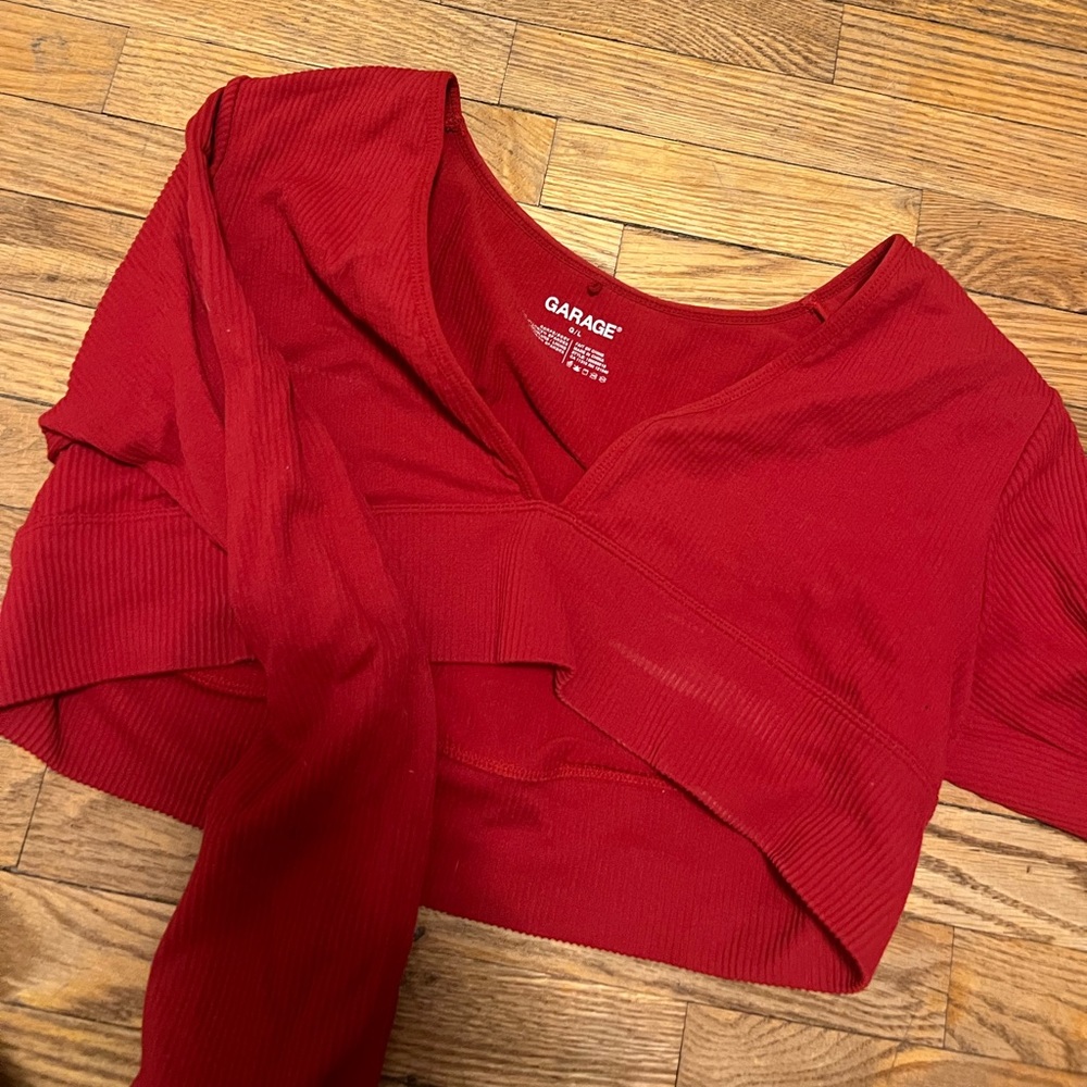 Cropped long sleeve